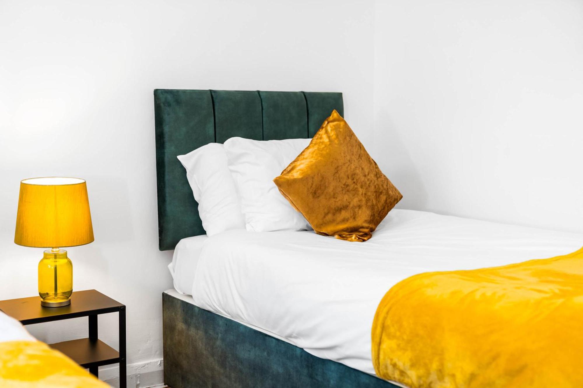 バーミンガム 3 Bed House For Contractors & Families And Free Parkingヴィラ エクステリア 写真